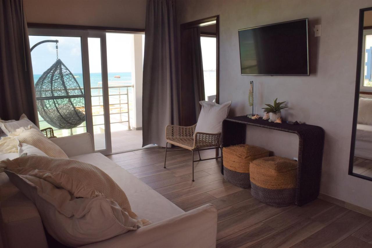 Tradewinds Apartments Simpson Bay Esterno foto