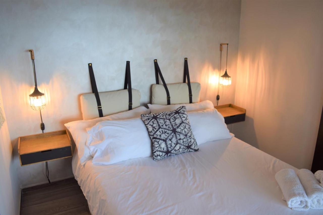 Tradewinds Apartments Simpson Bay Esterno foto
