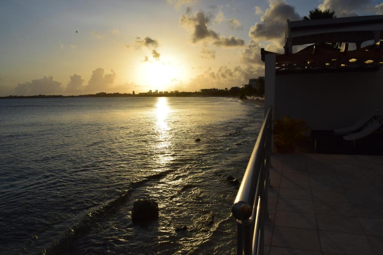 Tradewinds Apartments Simpson Bay Esterno foto